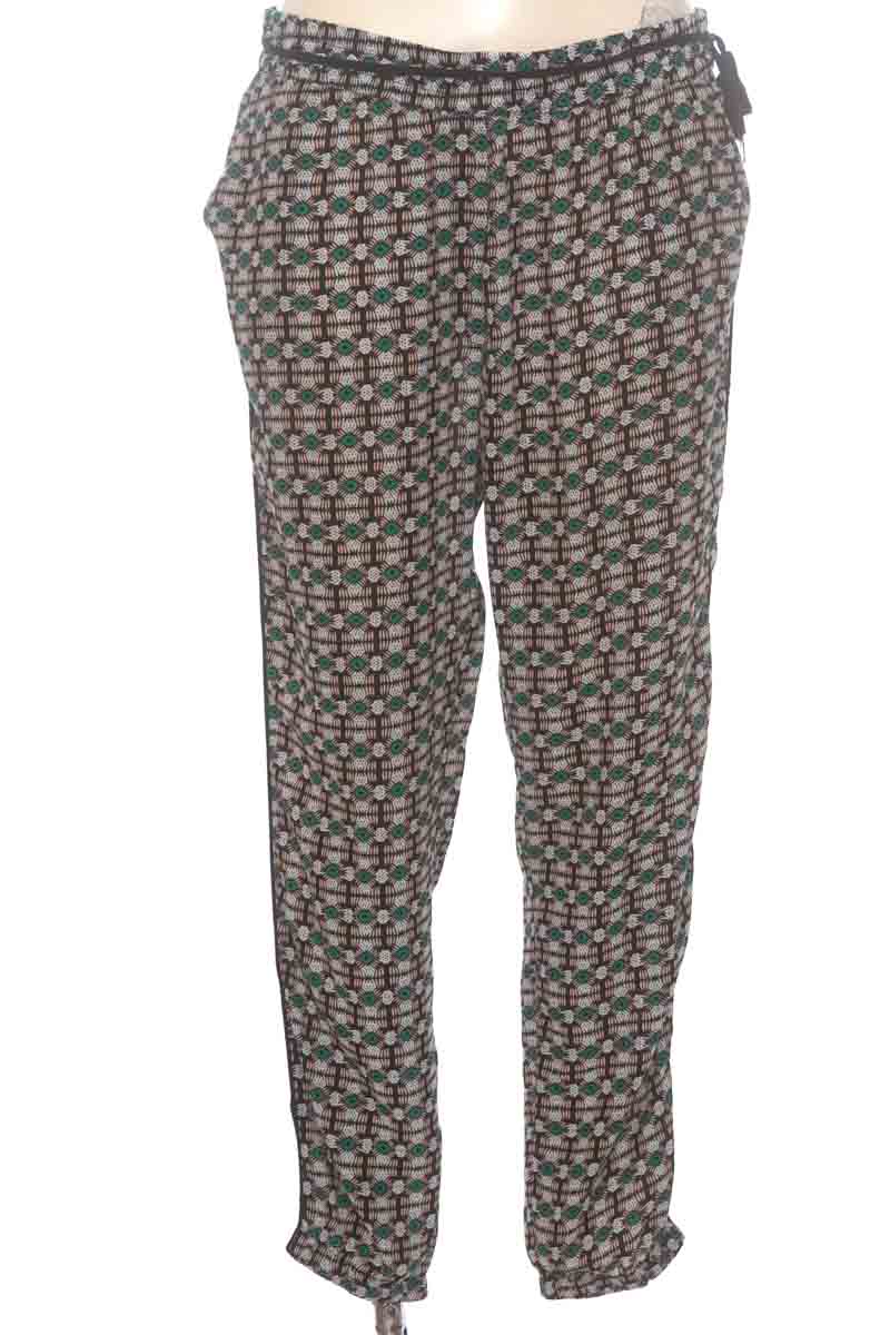 Pantalones color Estampado - Stradivarius