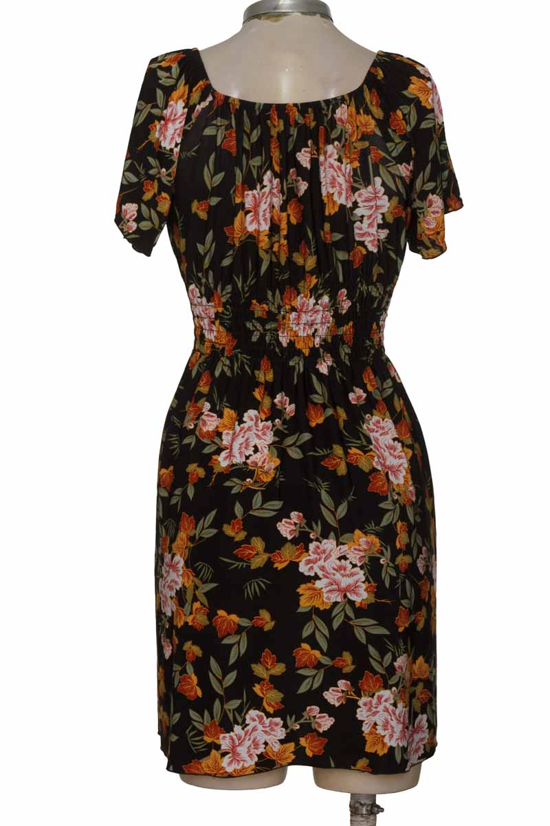 Vestido / Enterizo color Negro - Closeando