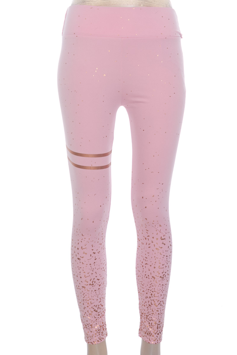 Ropa Deportiva / Salida de Baño color Rosado - Closeando