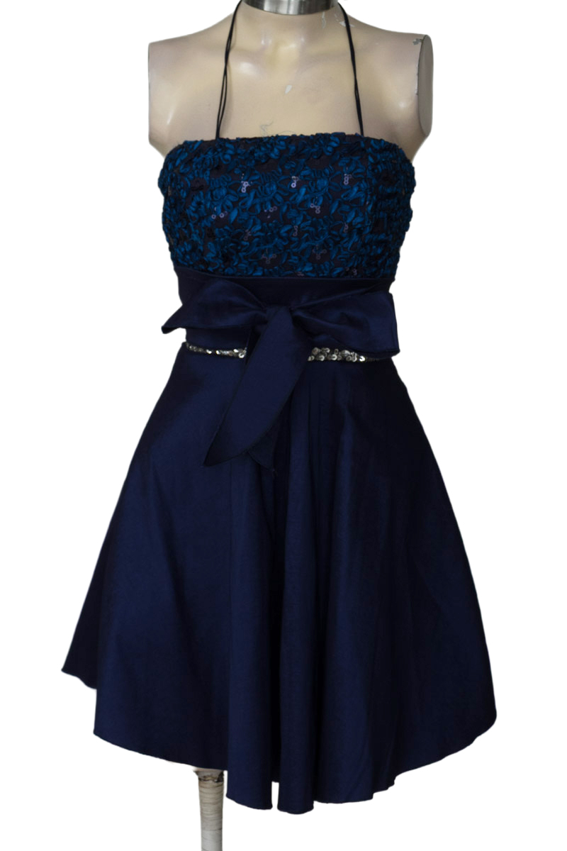 Vestido / Enterizo color Azul - Closeando