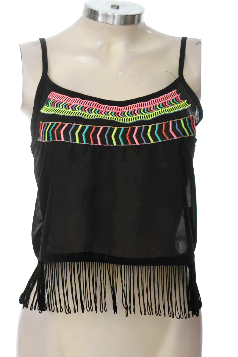 Top / Camiseta color Negro - Sweet