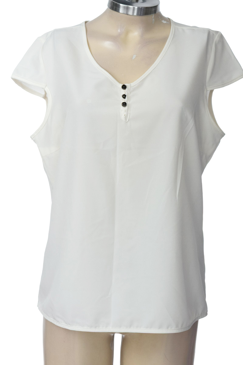 Blusa color Blanco - Closeando