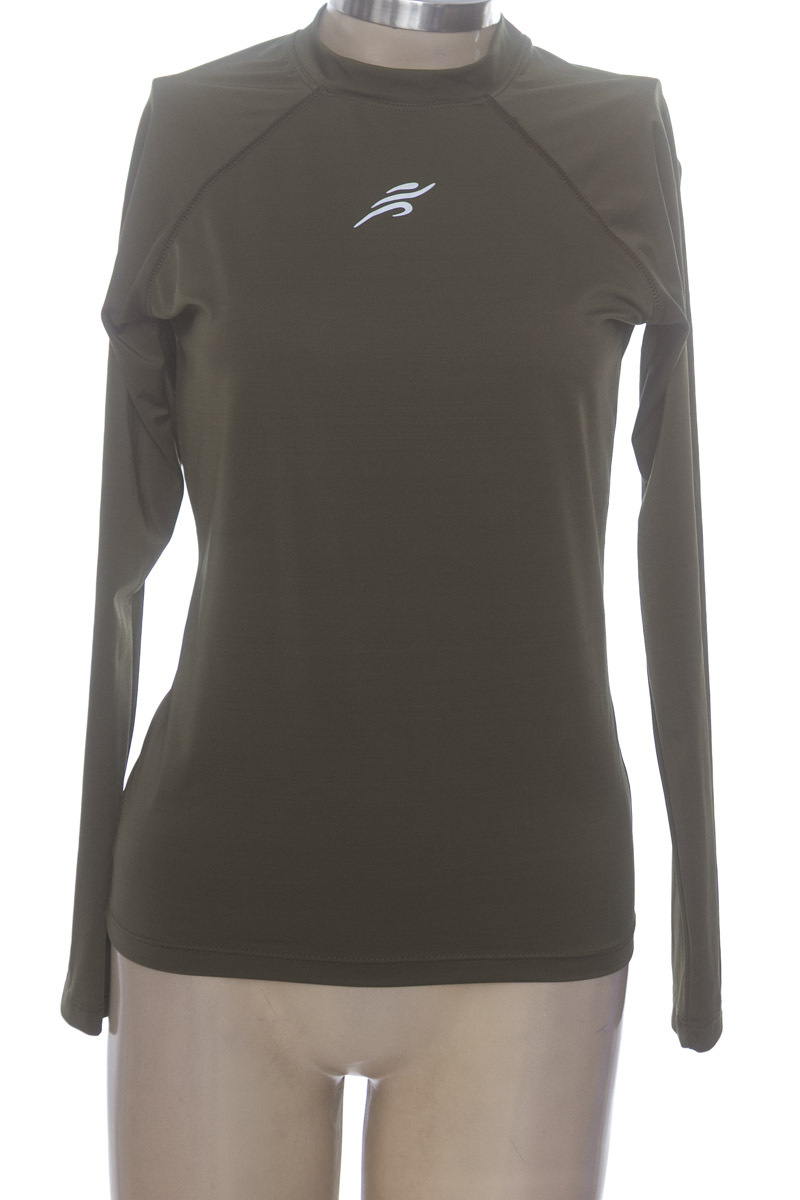 Ropa Deportiva / Salida de Baño color Verde - Under Fit