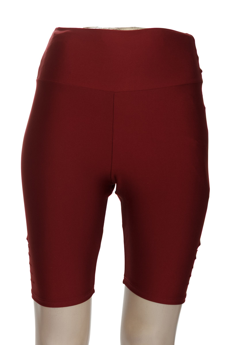 Ropa Deportiva / Salida de Baño color Vinotinto - Closeando
