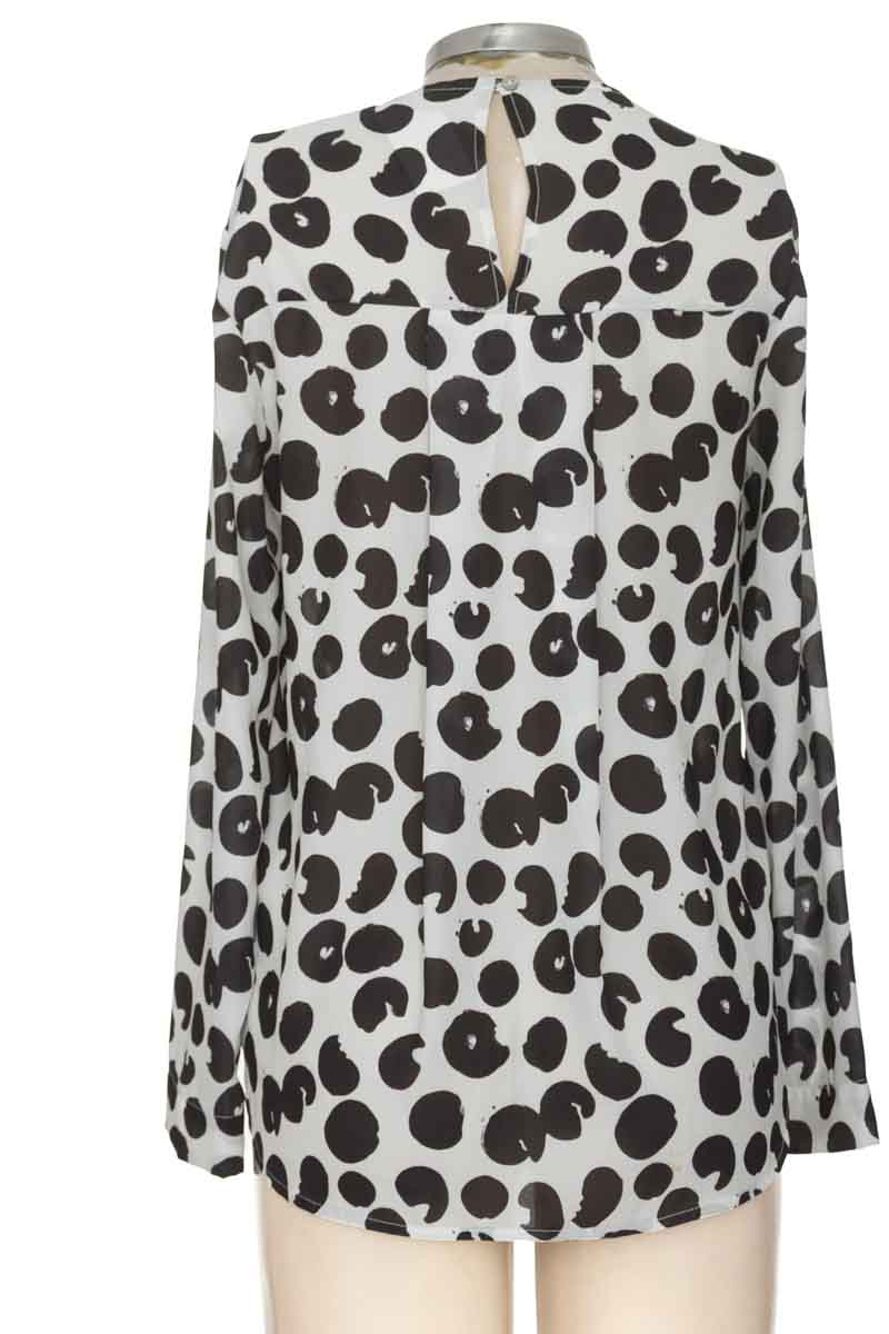 Blusa color Blanco - Basement