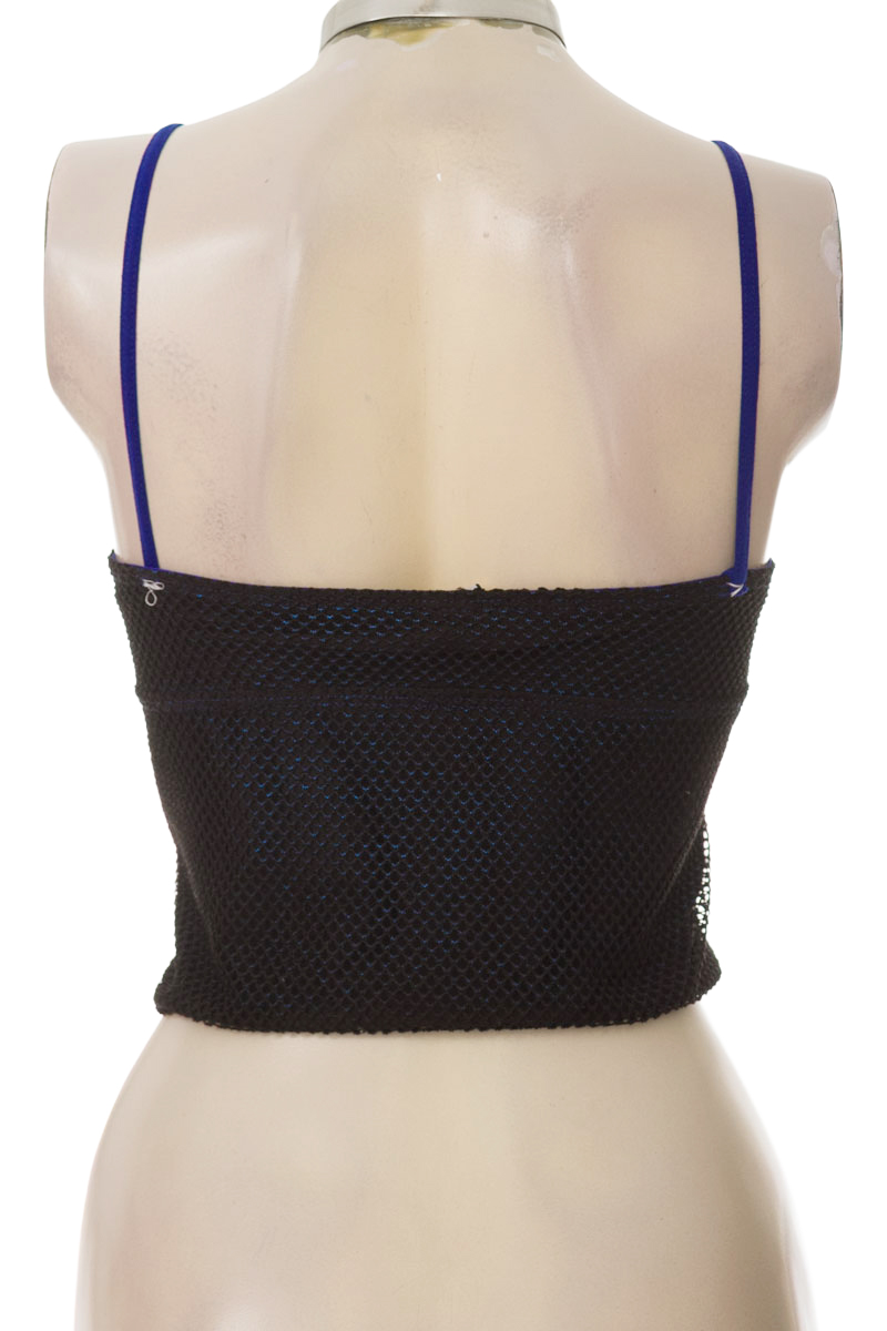 Top / Camiseta color Negro - Carmel