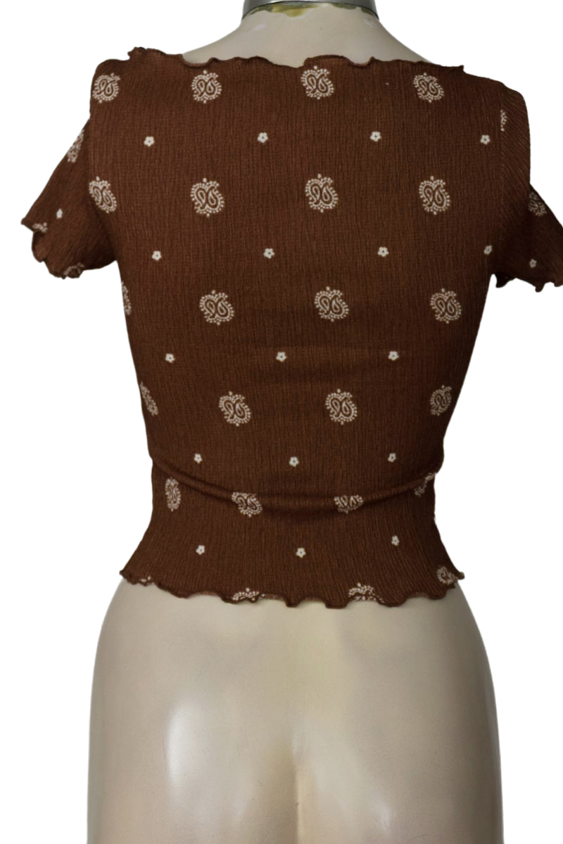 Top / Camiseta color Café - Divided by H&M