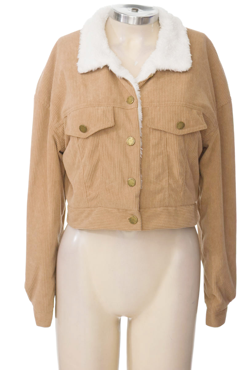 Chaqueta / Abrigo color Beige - Closeando