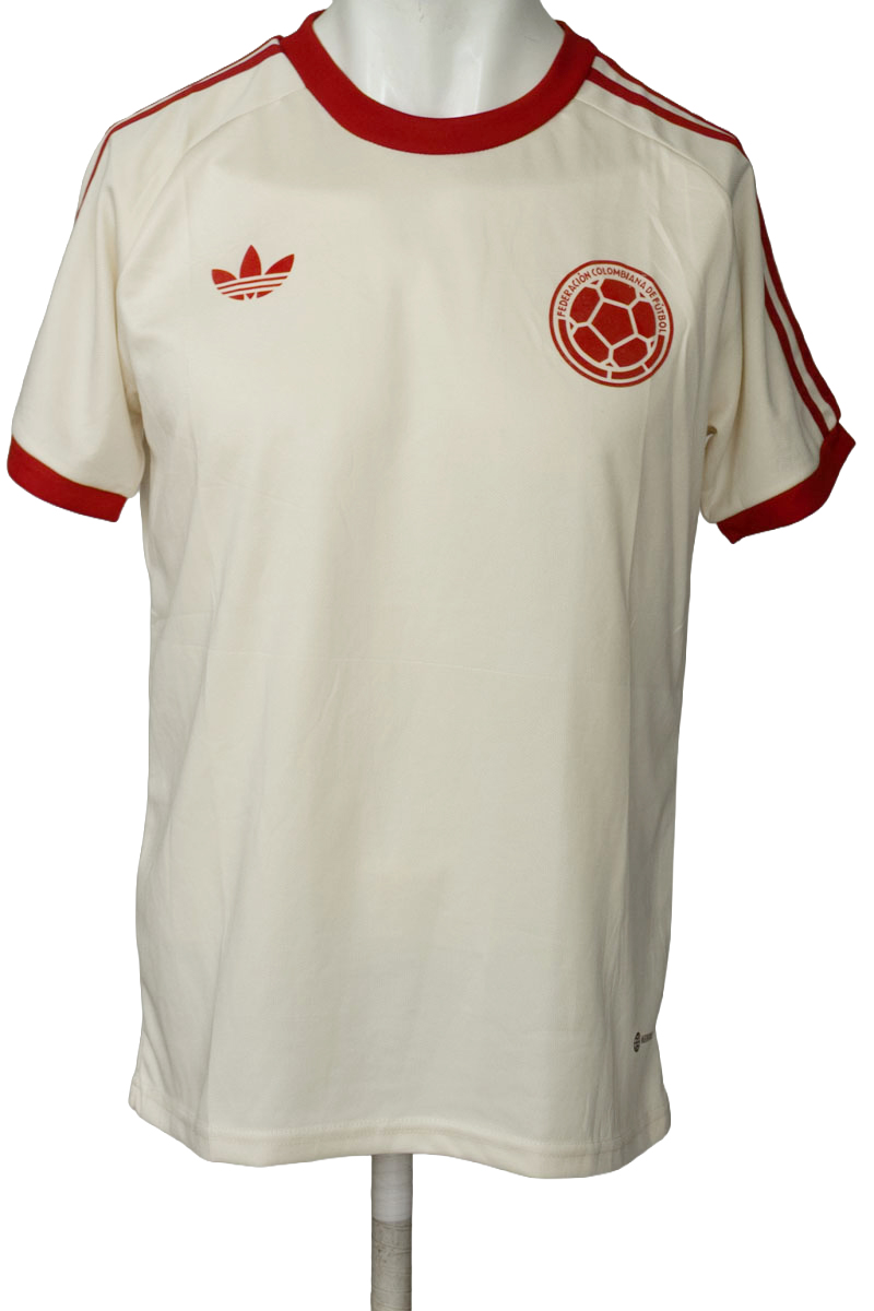 Ropa Deportiva color Beige - Closeando