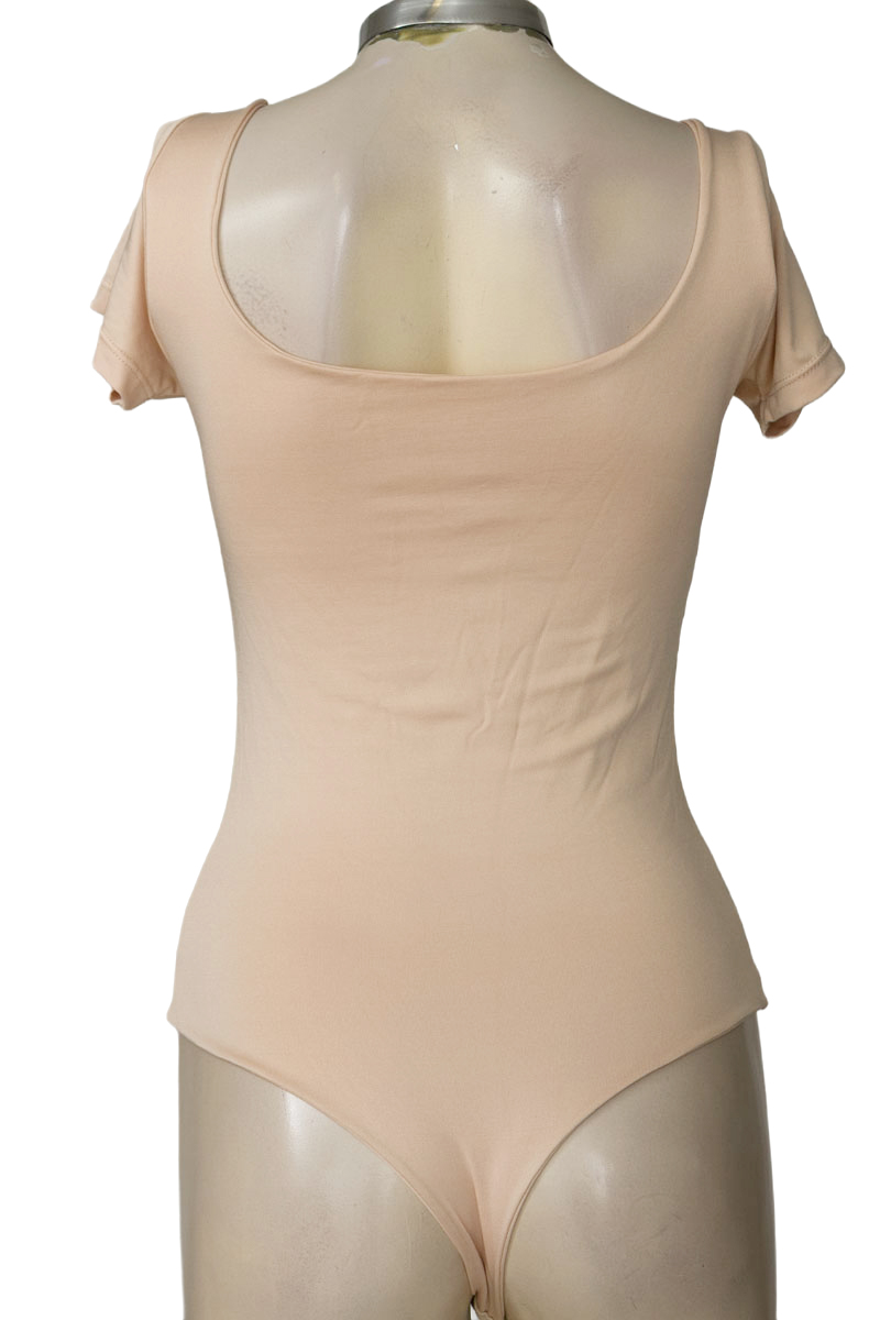 Top / Camiseta color Beige - Closeando