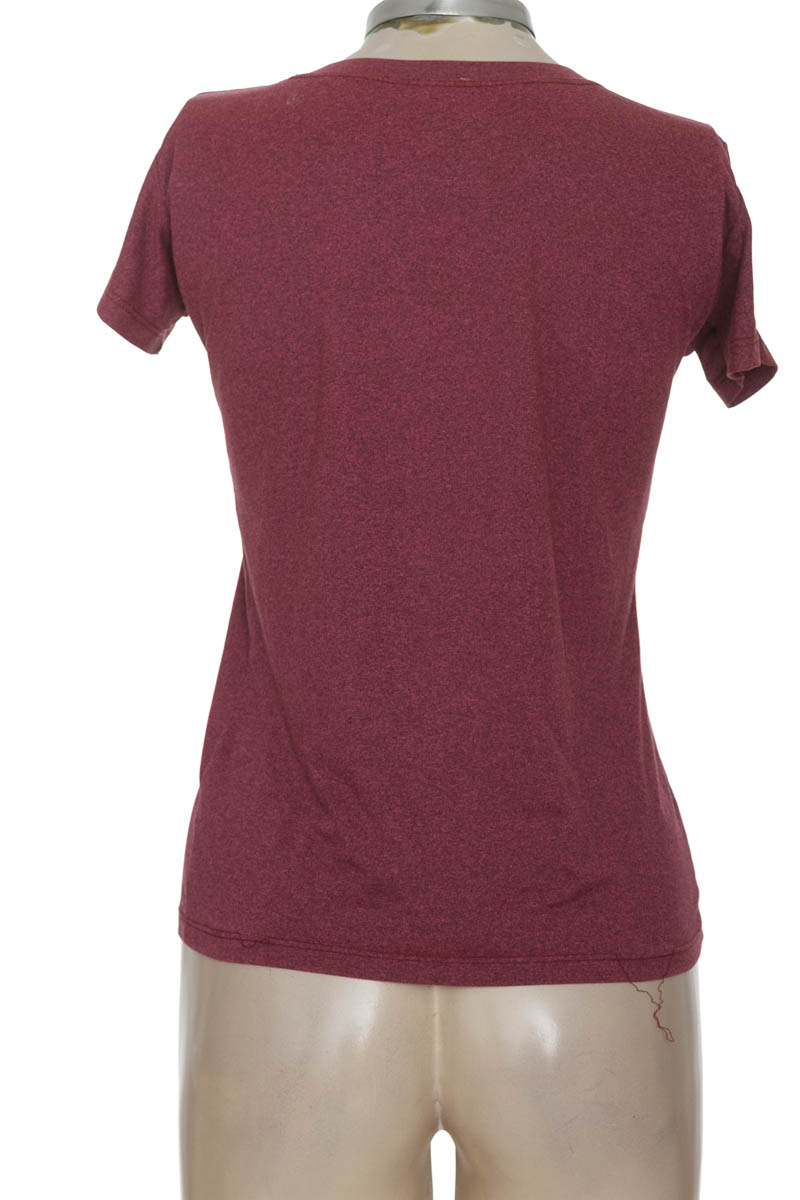 Ropa Deportiva / Salida de Baño color Morado - Closeando