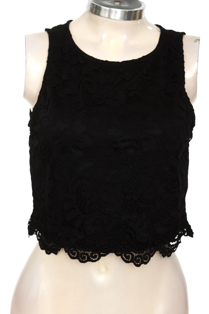 Top / Camiseta color Negro - Forever 21
