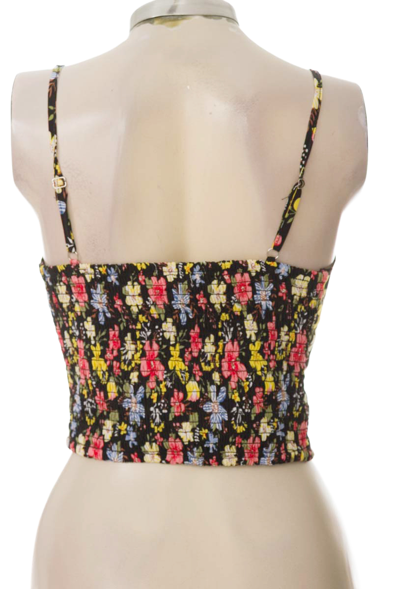 Top / Camiseta color Negro - Unica