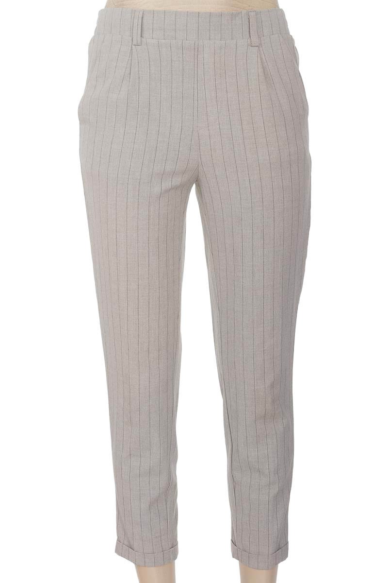 Pantalones color Gris - Stradivarius