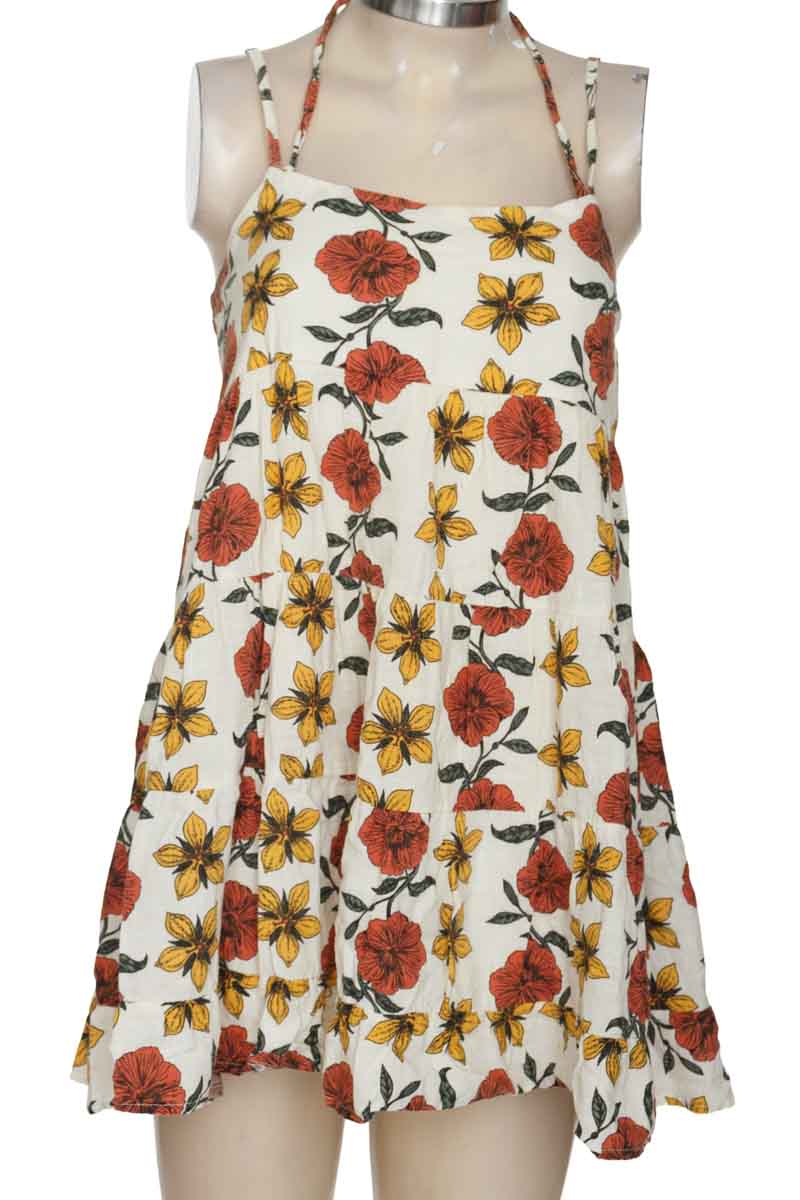 Vestido / Enterizo color Beige - Tennis