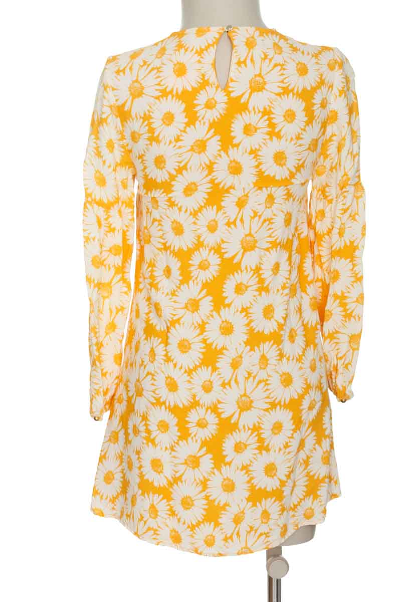 Vestido / Enterizo color Mostaza - Forever 21