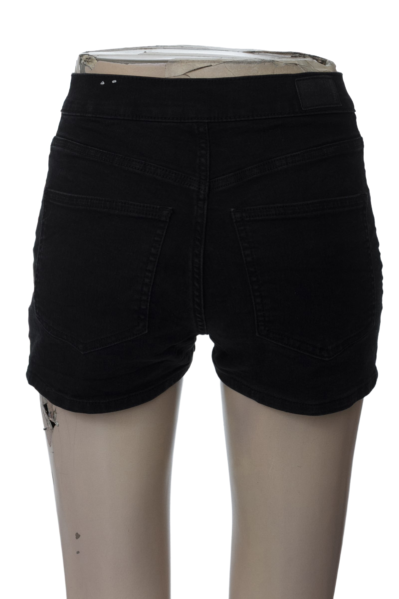 Short color Negro - Pull & Bear