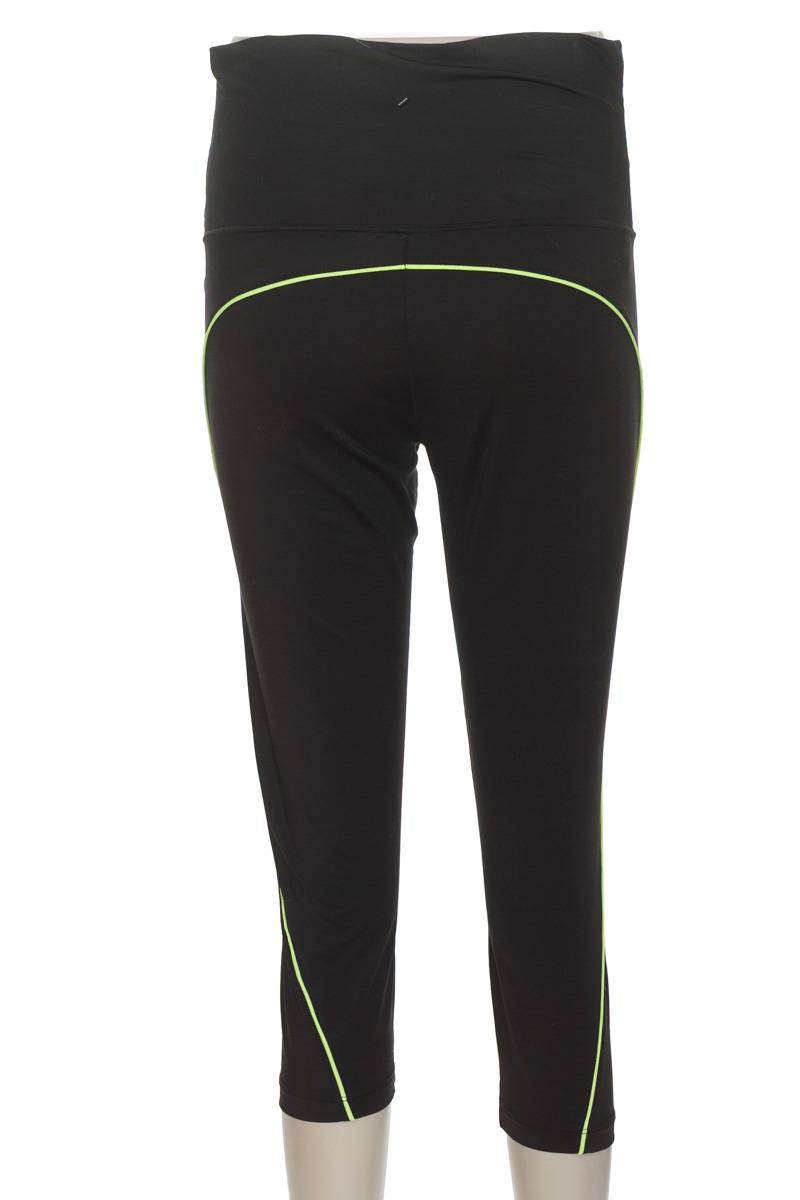 Ropa Deportiva / Salida de Baño color Negro - Gef