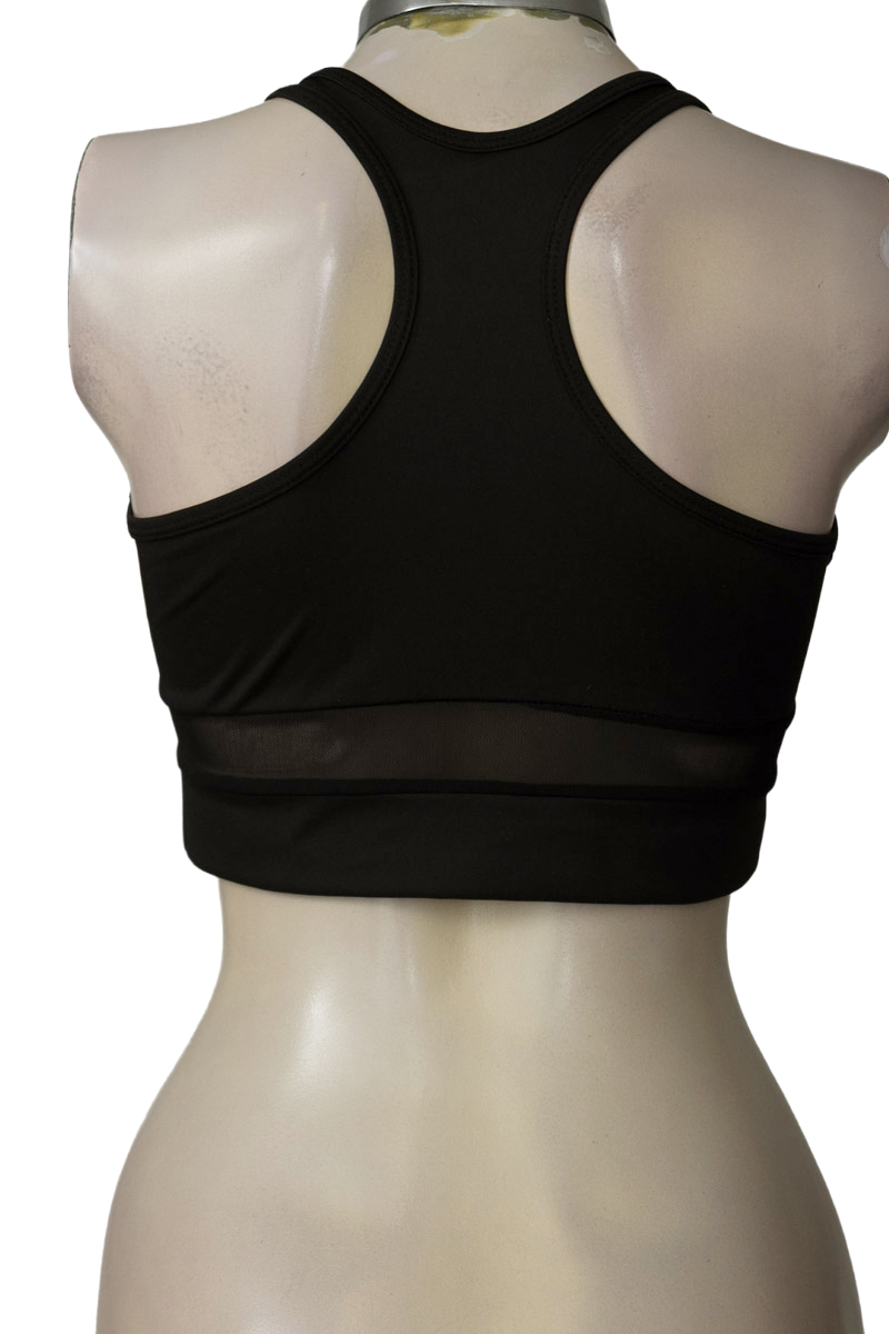 Top / Camiseta color Negro - Closeando