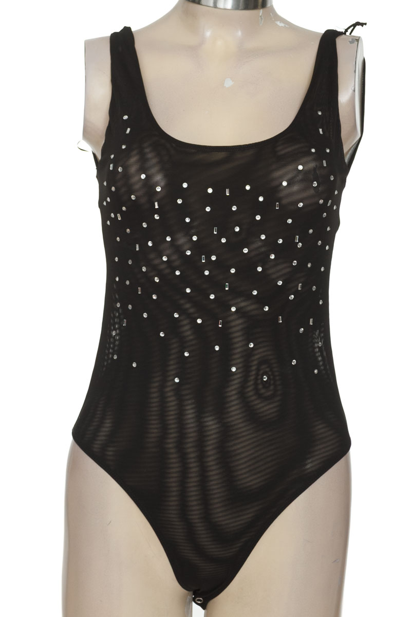 Top / Camiseta color Negro - Seven Seven