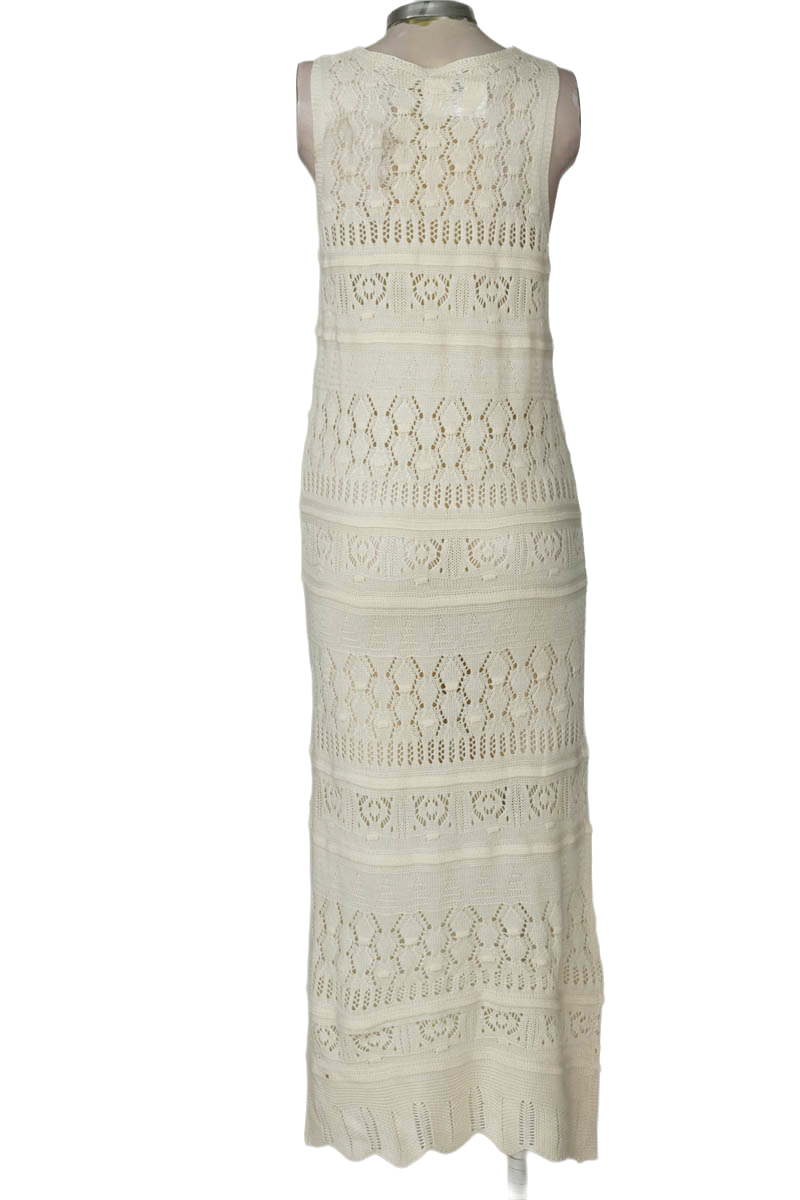 Ropa Deportiva / Salida de Baño color Beige - Closeando