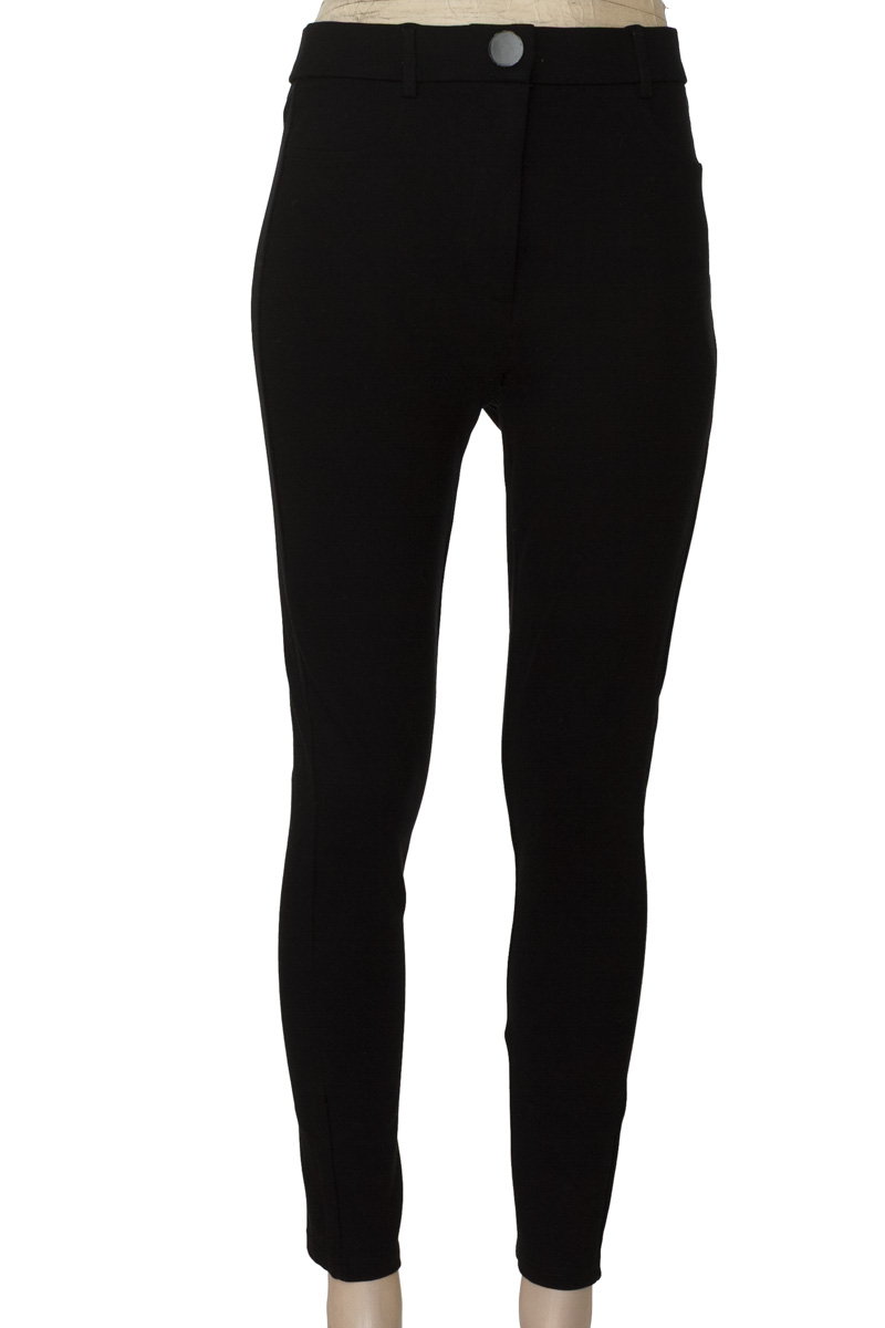 Pantalones color Negro - Zara