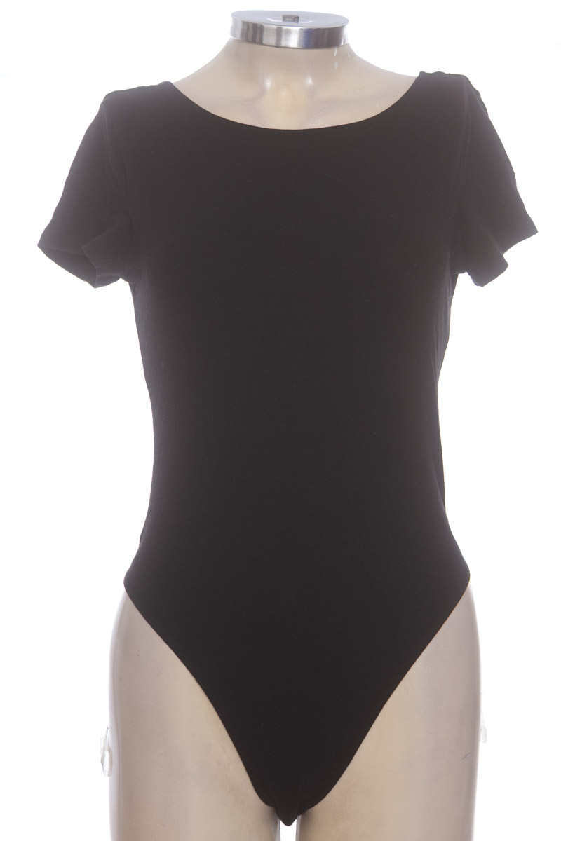 Top / Camiseta color Negro - Divided by H&M