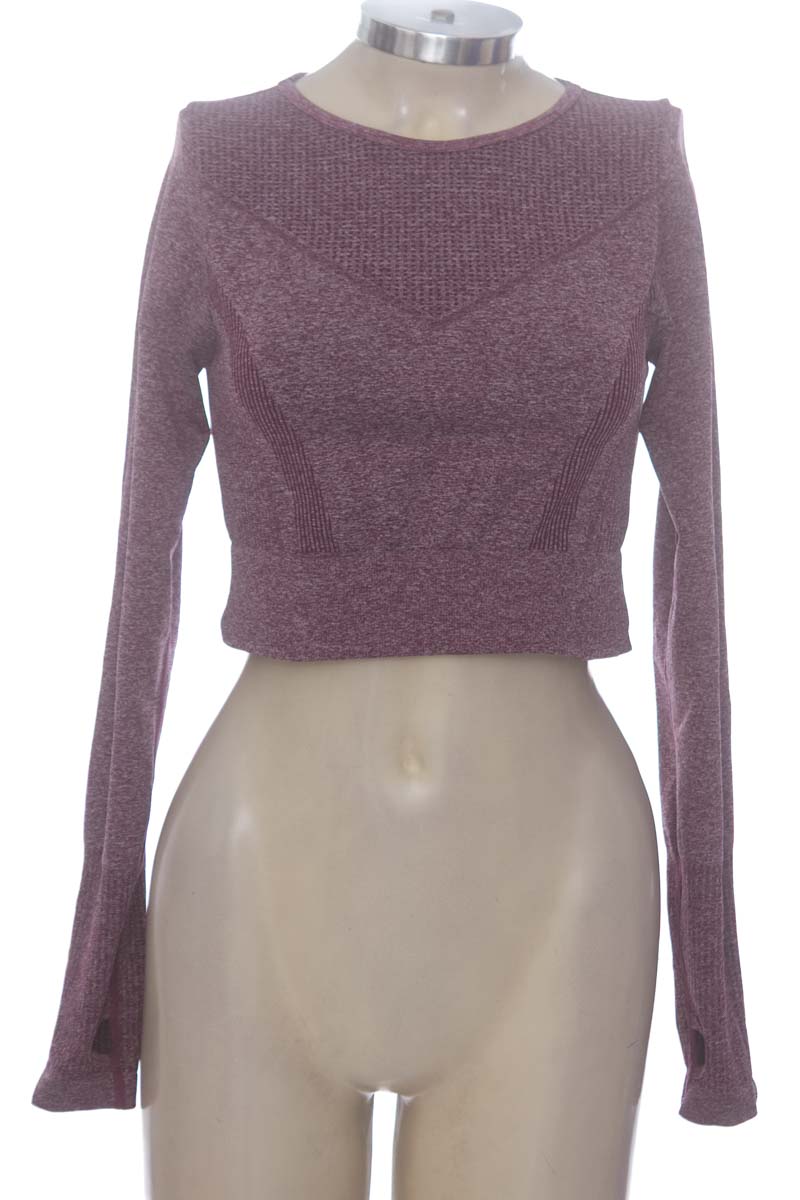Ropa Deportiva / Salida de Baño color Morado - Closeando