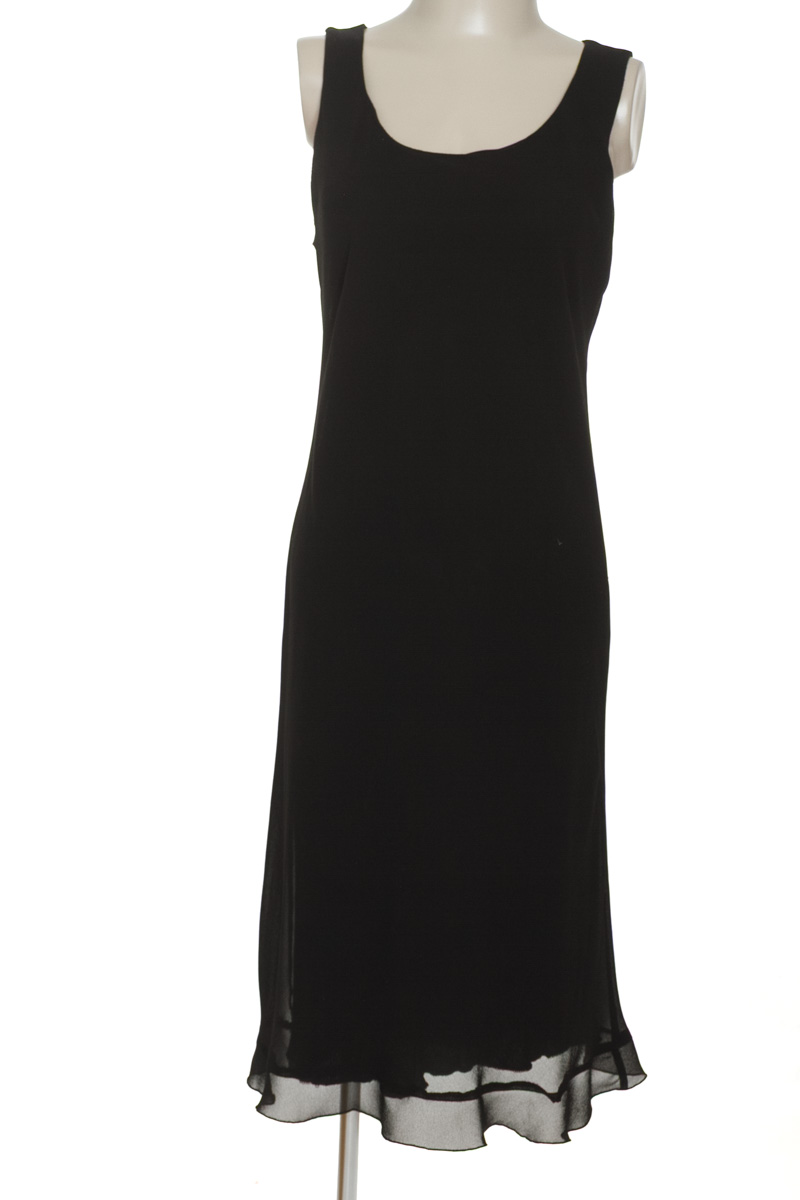 Vestido / Enterizo color Negro - Closeando