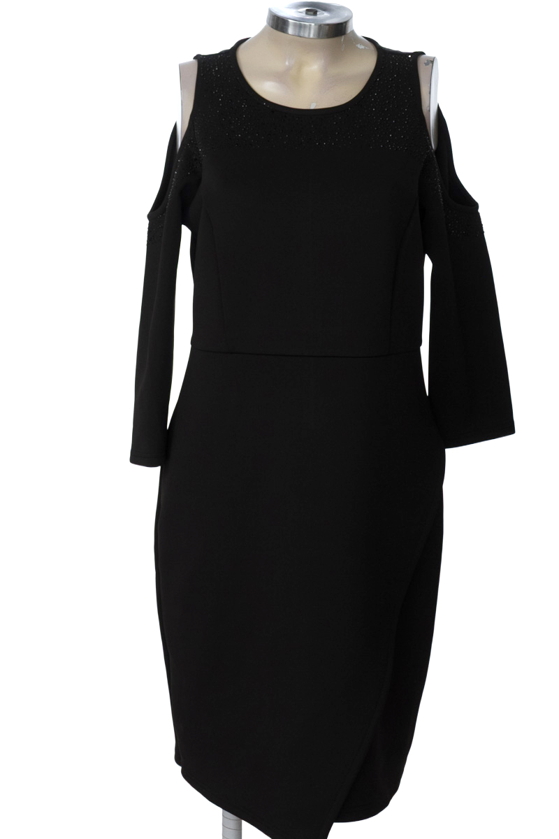 Vestido / Enterizo color Negro - Spense