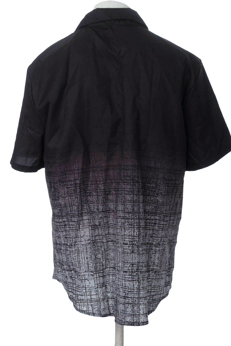 Camisa color Negro - Closeando