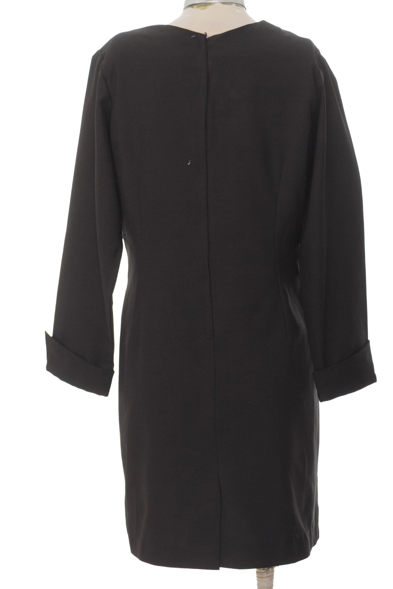 Vestido / Enterizo color Negro - Closeando