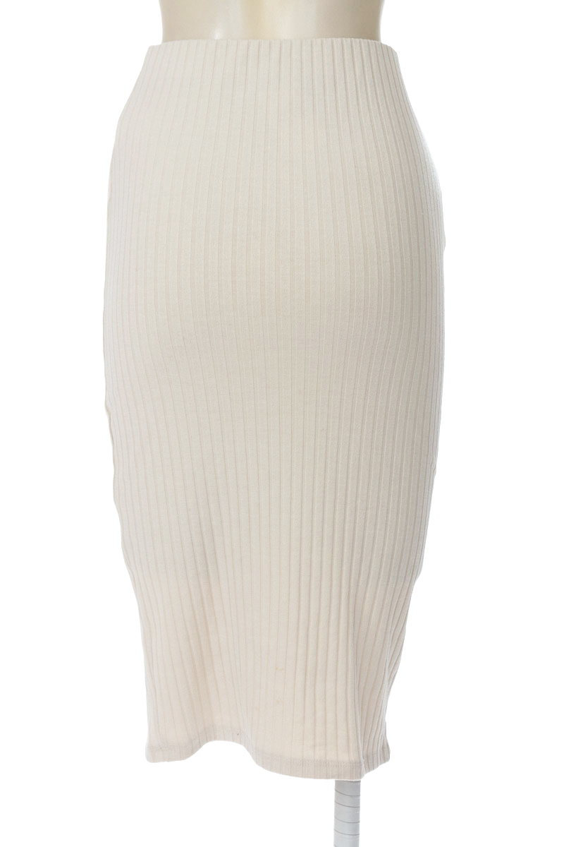 Falda color Beige - Forever 21