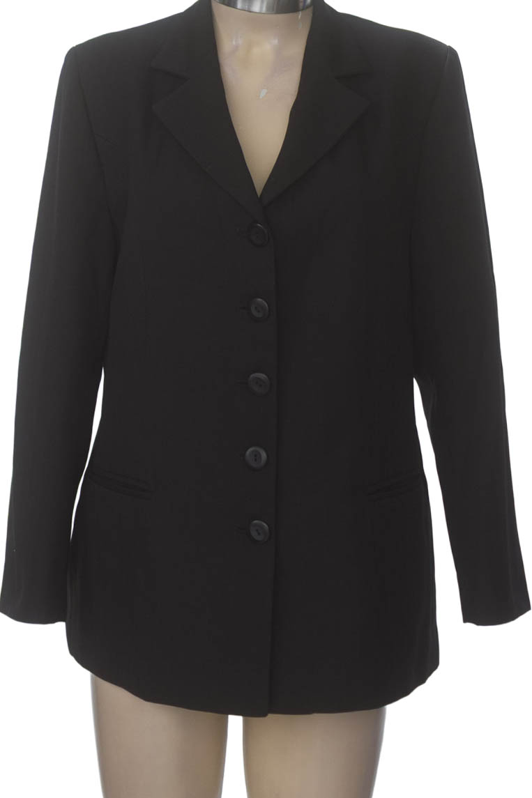 Chaqueta / Abrigo color Negro - Closeando