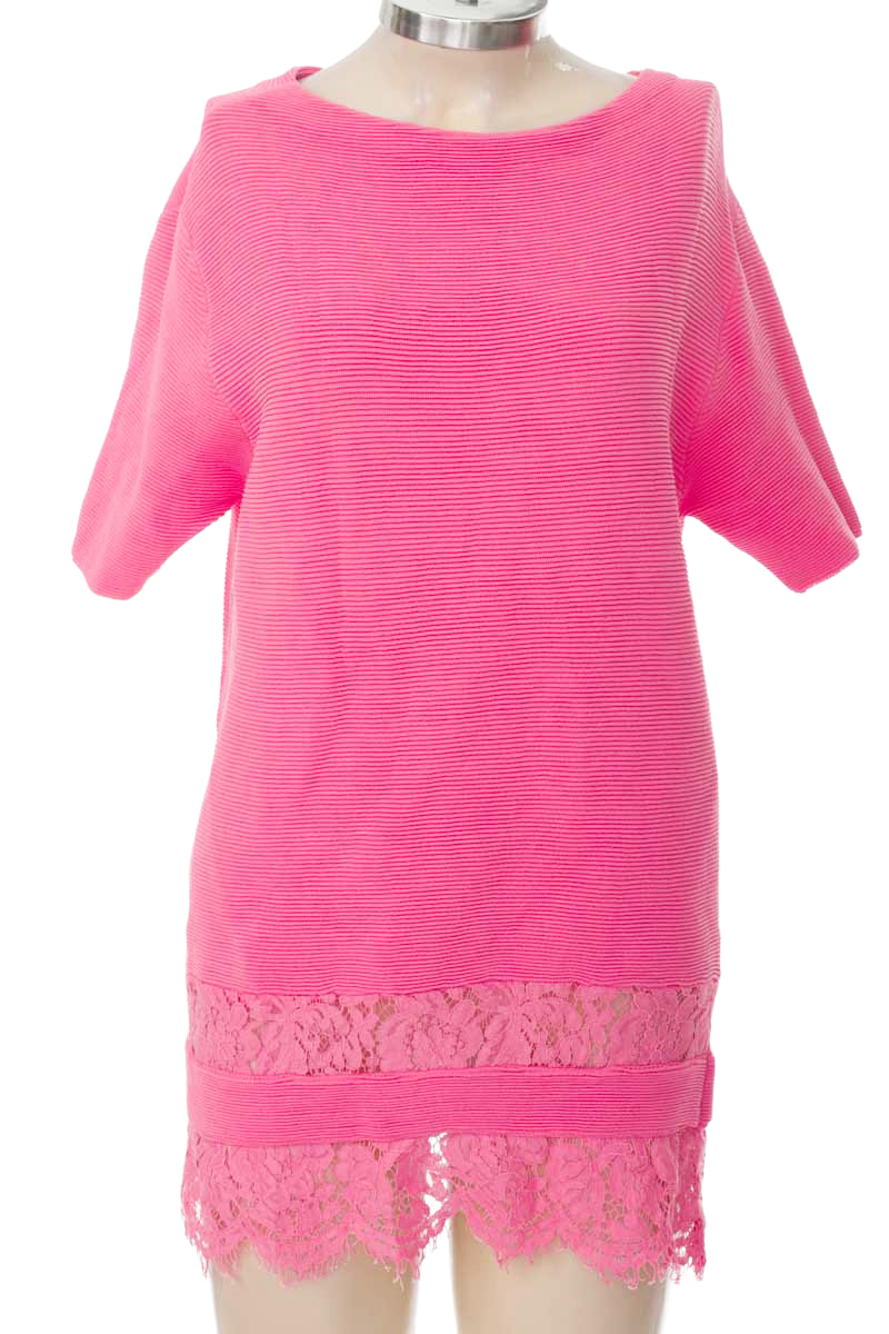 Vestido / Enterizo color Rosado - Closeando