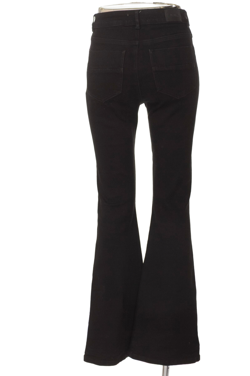 Pantalones color Negro - Sybilla