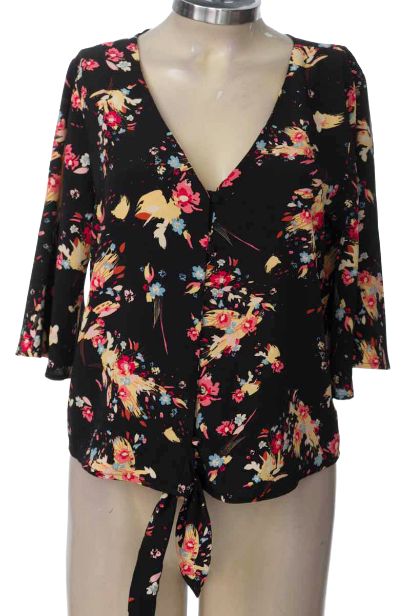 Blusa color Negro - Basement