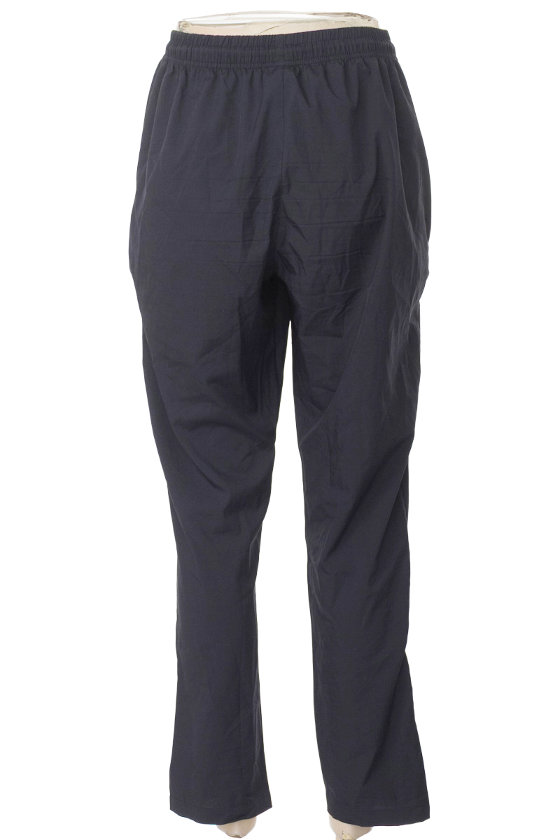 Ropa Deportiva color Azul - Closeando