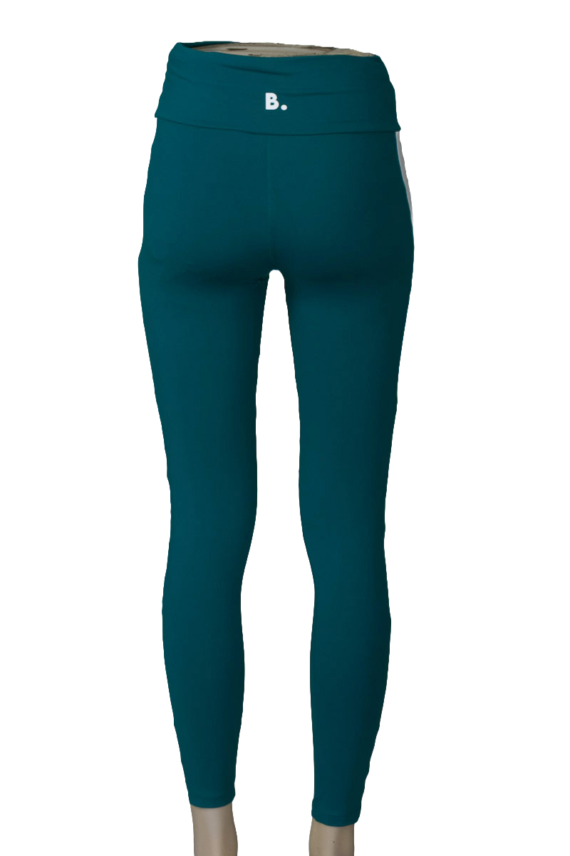 Ropa Deportiva / Salida de Baño color Verde - Closeando