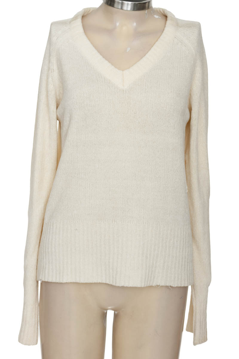 Sweater color Blanco - Closeando
