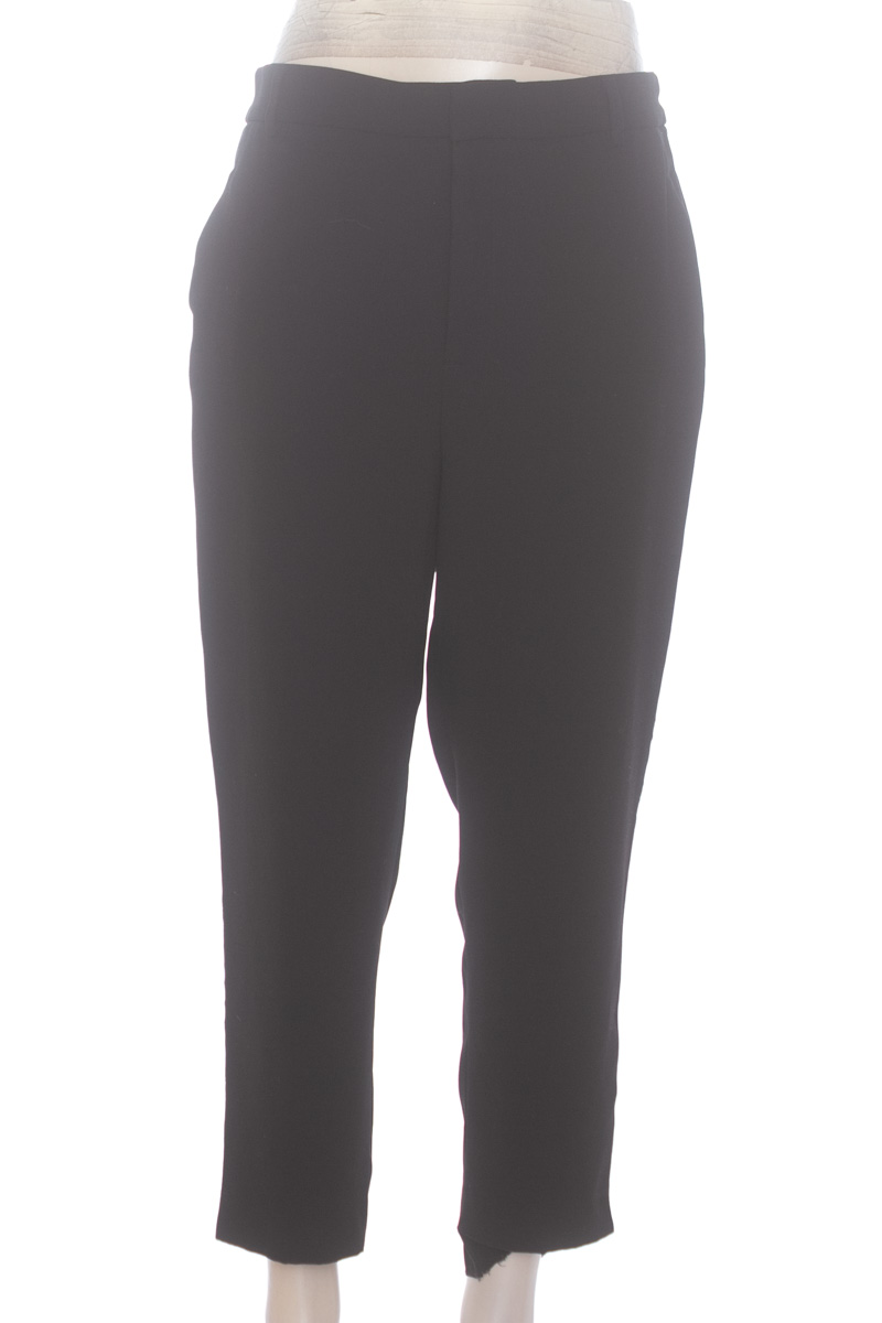 Pantalones color Negro - Zara