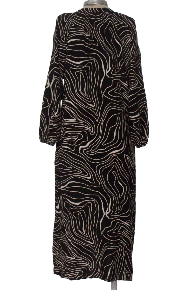 Vestido / Enterizo color Negro - Zara