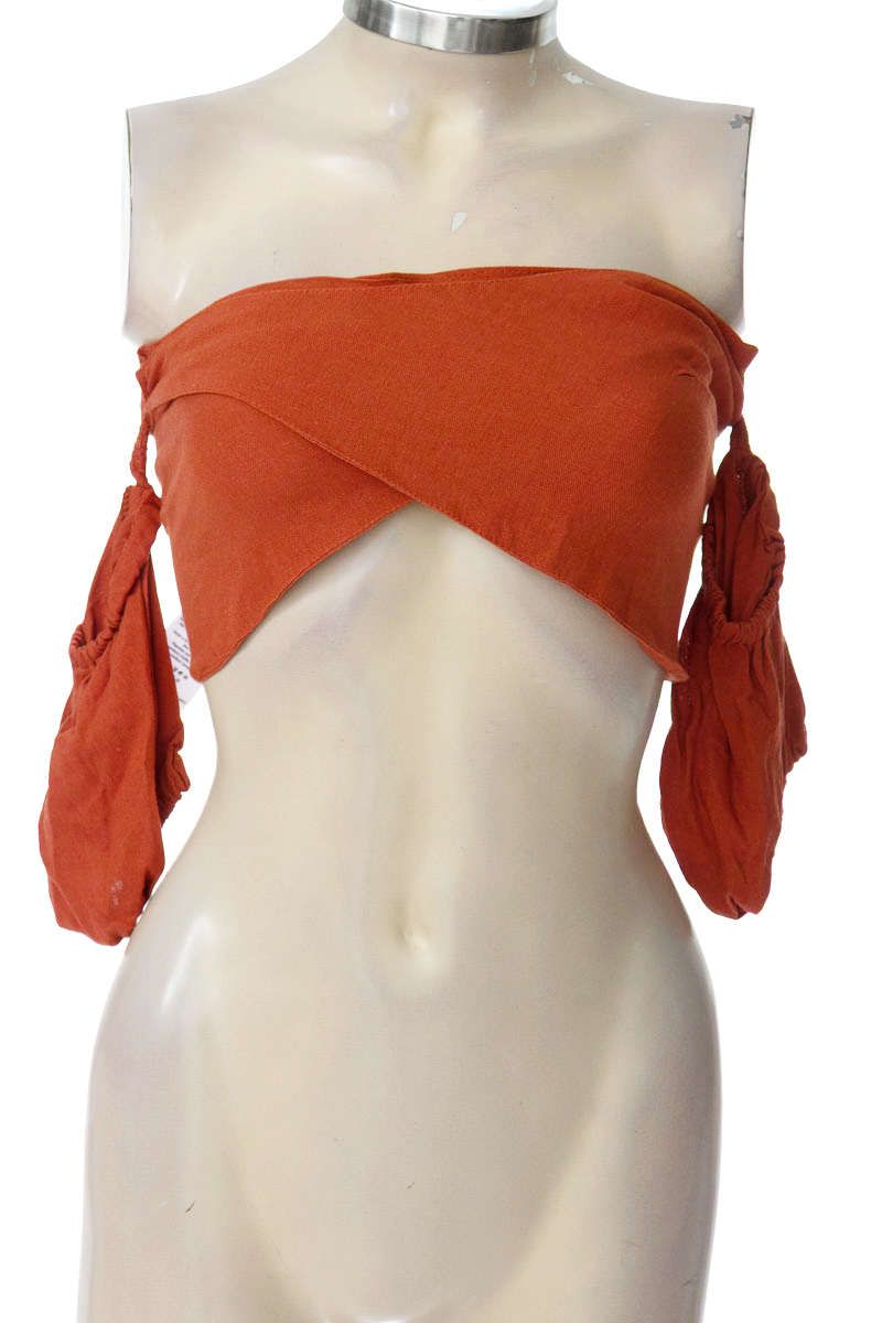 Top / Camiseta color Café - Taroa