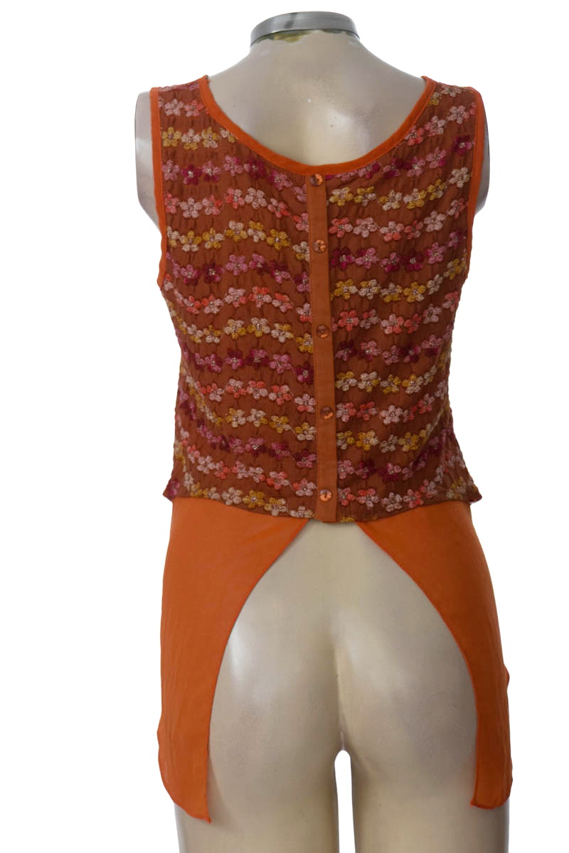 Top / Camiseta color Café - Diana O