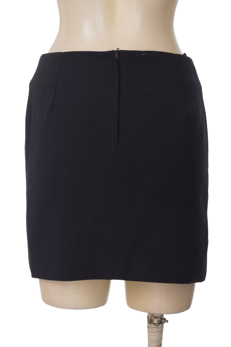 Falda color Azul - Closeando