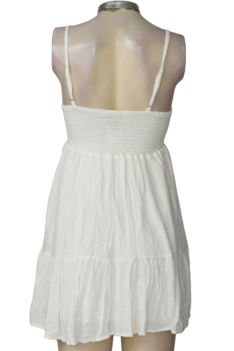 Vestido / Enterizo color Blanco - Forever 21