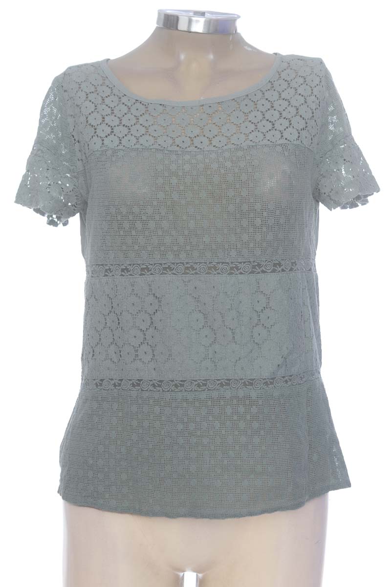 Top / Camiseta color Verde - NAF NAF