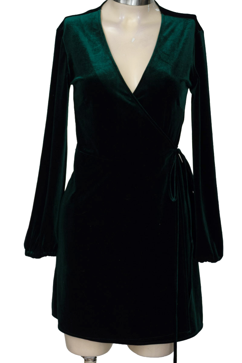 Vestido / Enterizo color Verde - Zara