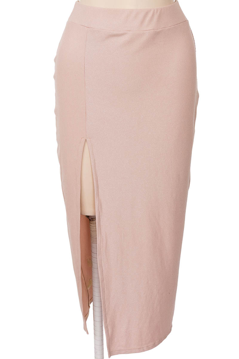 Falda color Beige - Closeando