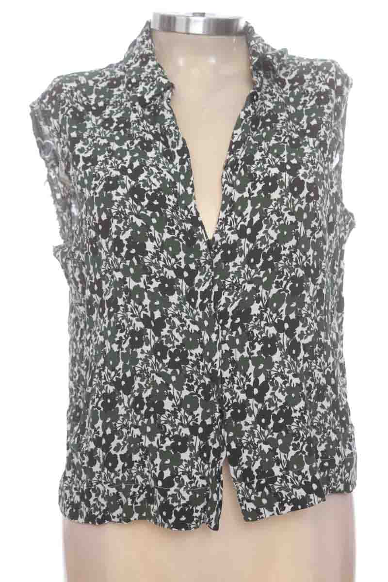 Top / Camiseta color Verde - MNG